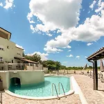 1 Bedroom Stunning In Pula