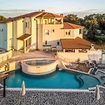 Appartement 1 Bedroom Stunning In