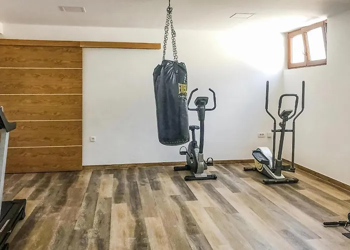 1 Bedroom Stunning In * 풀라